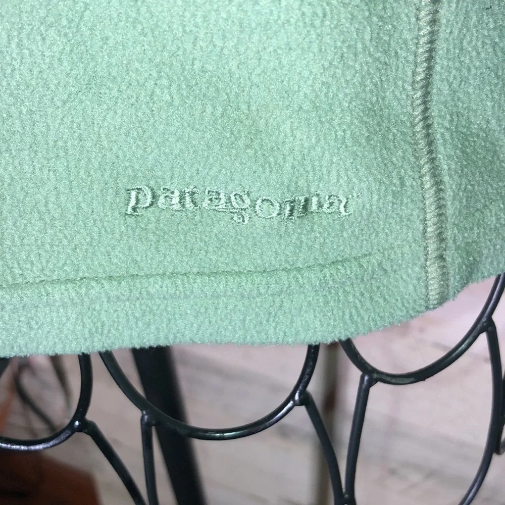 Patagonia synchilla green sweatshirt soft quarter zip size medium women’s​​​ - Picture 2 of 4